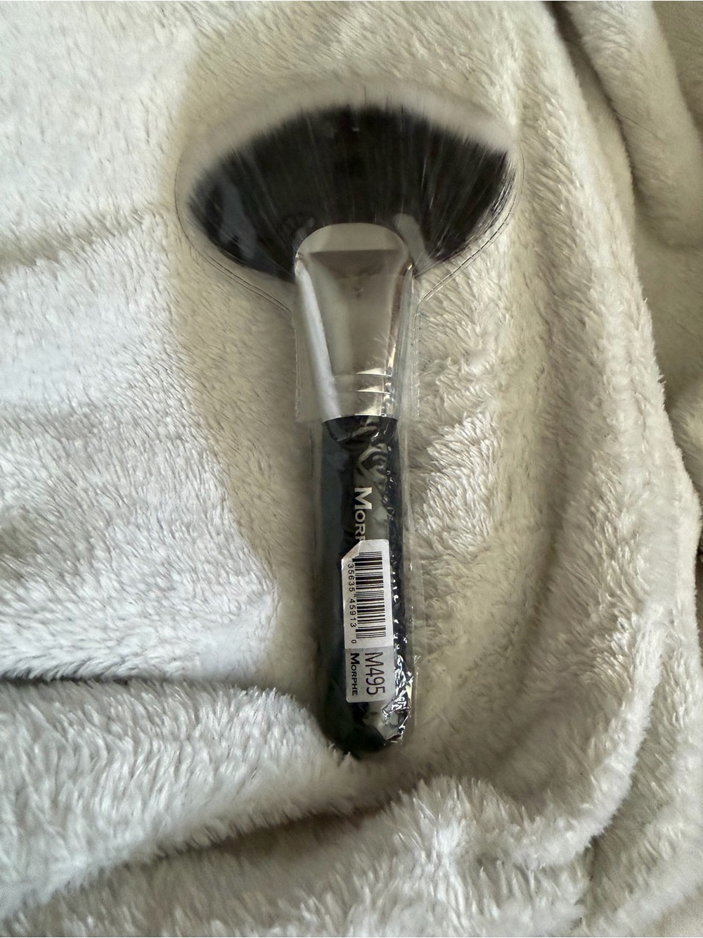 Morphe Black and Silver Fan Brush